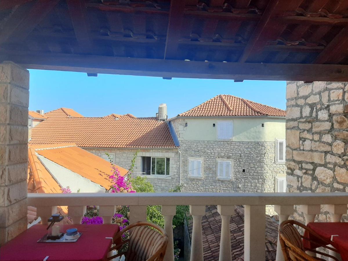Vila Dora Supetar Apartment Екстериор снимка