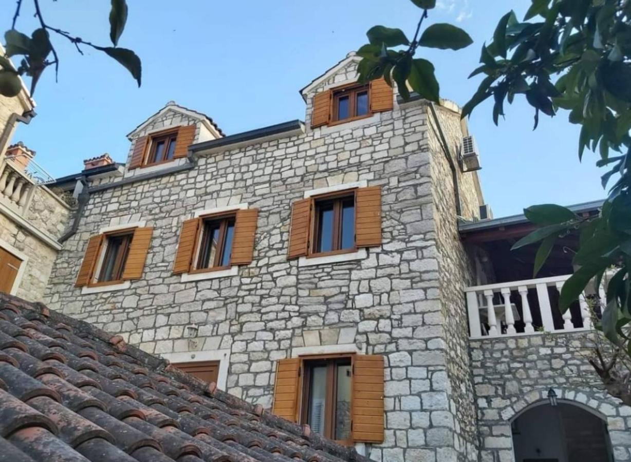 Vila Dora Supetar Apartment Екстериор снимка