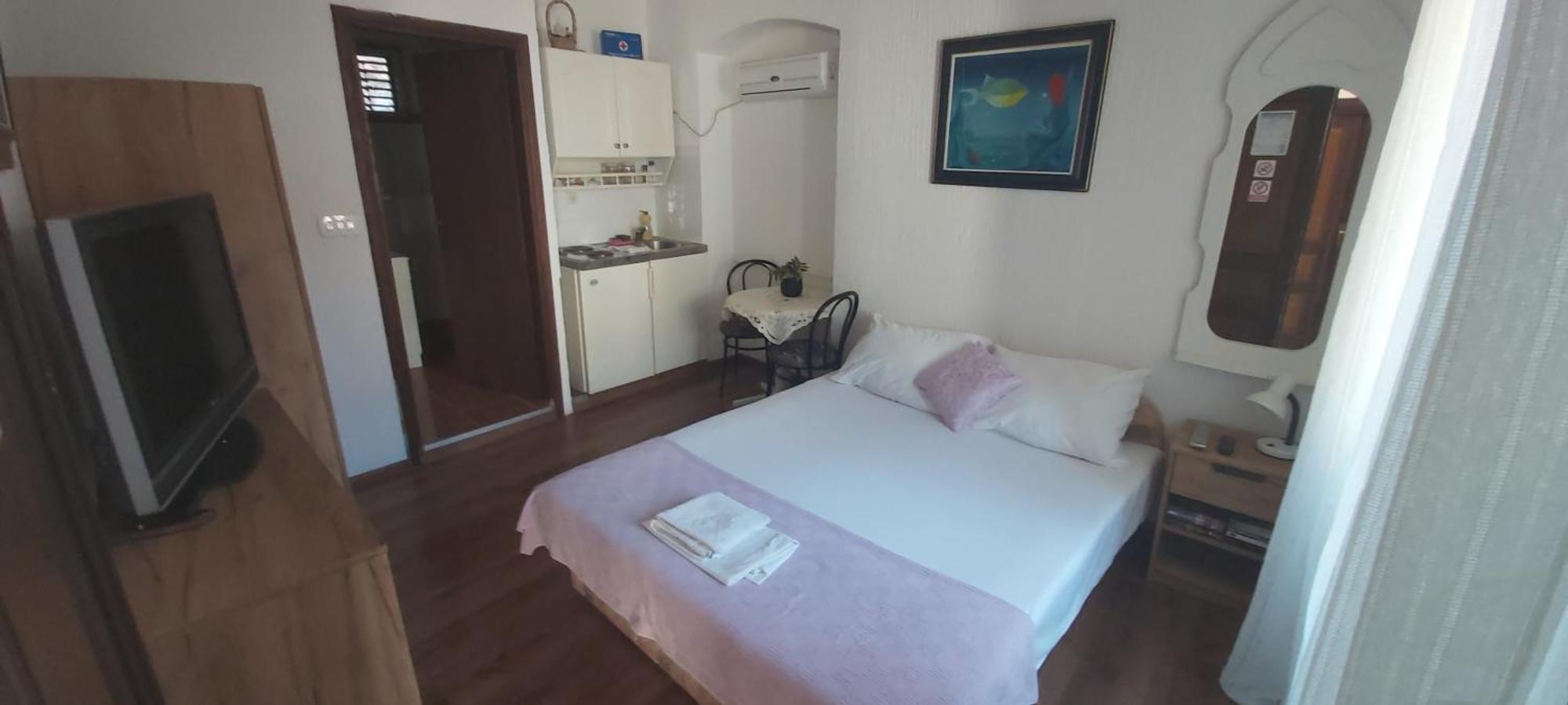Vila Dora Supetar Apartment Стая снимка