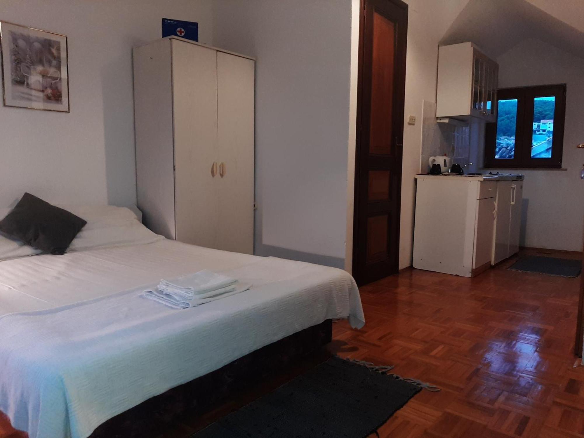 Vila Dora Supetar Apartment Стая снимка