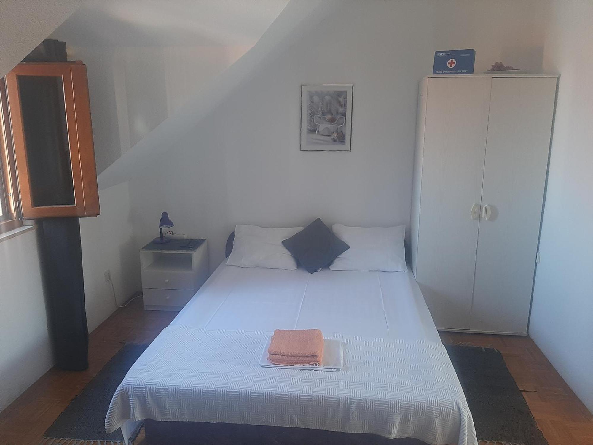 Vila Dora Supetar Apartment Стая снимка