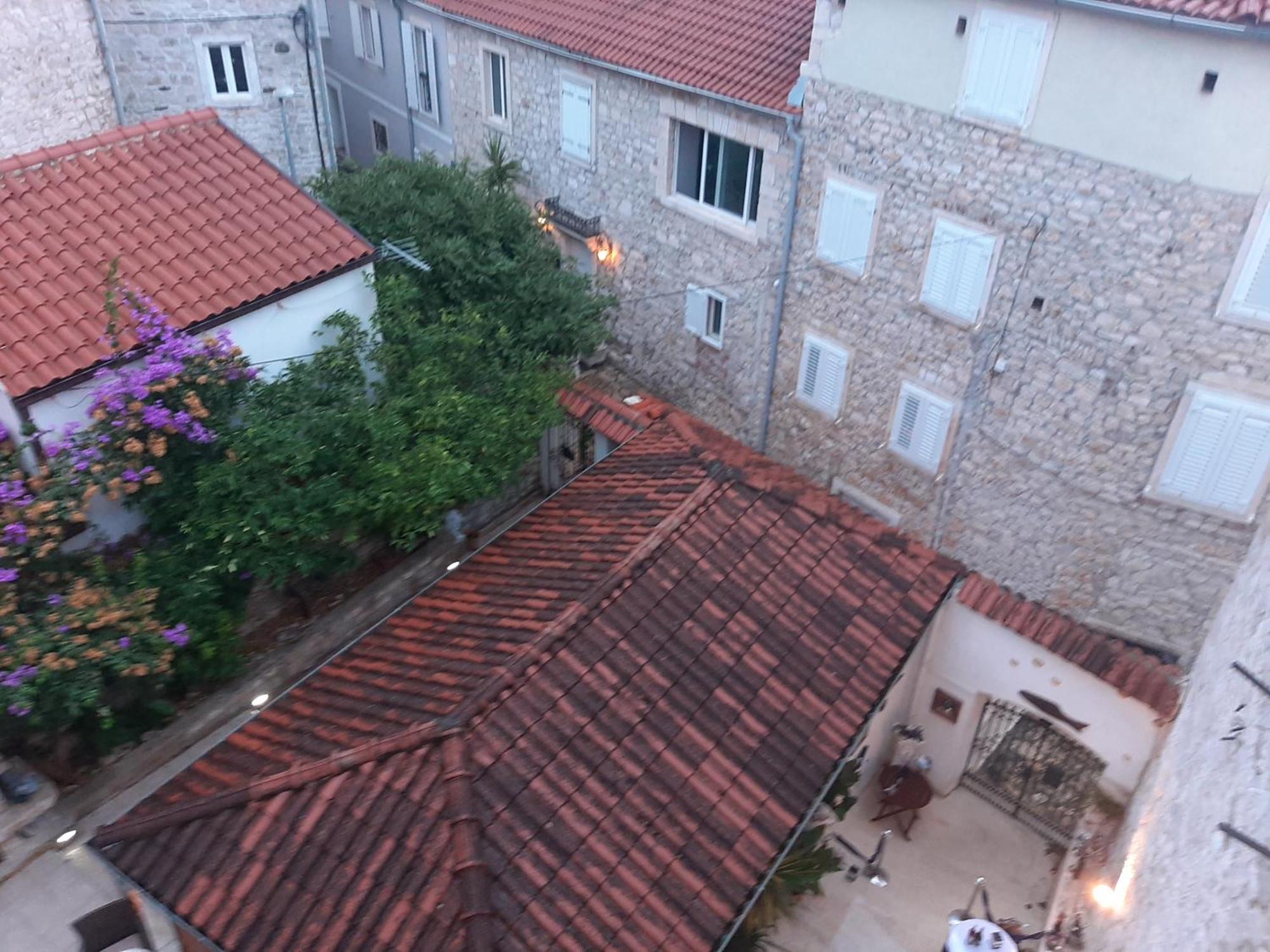 Vila Dora Supetar Apartment Стая снимка